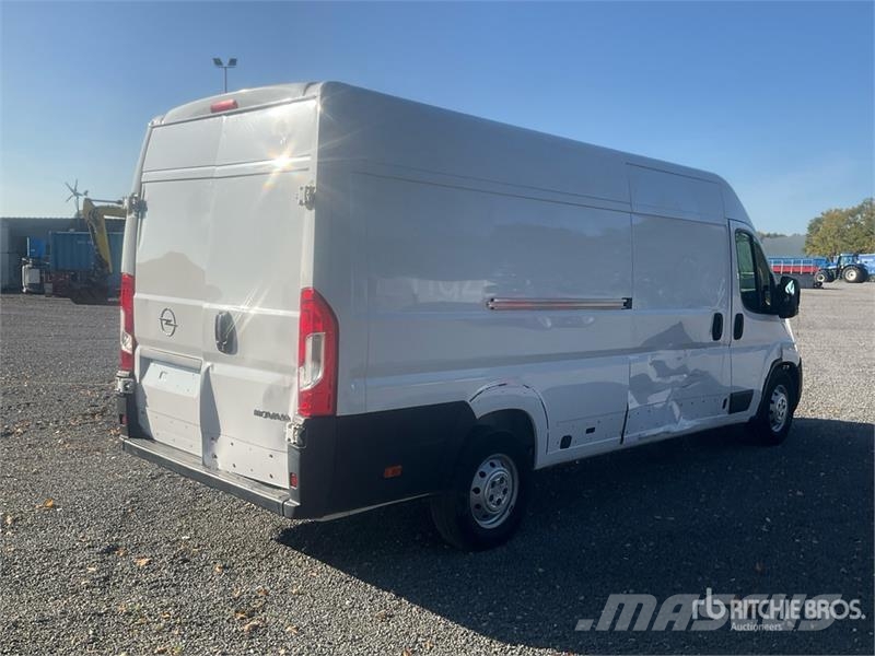 Opel Movano Cargo Van Dostavna vozila / kombiji