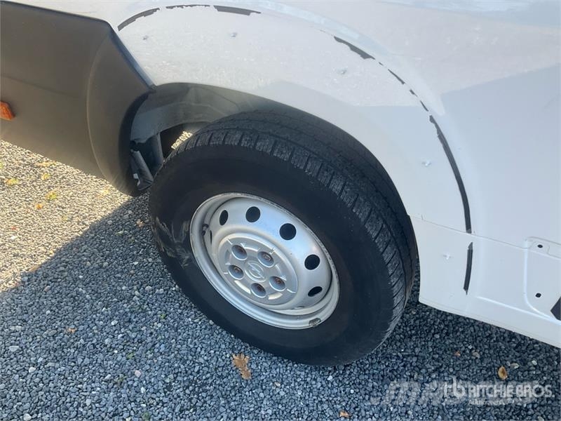 Opel Movano Cargo Van Dostavna vozila / kombiji