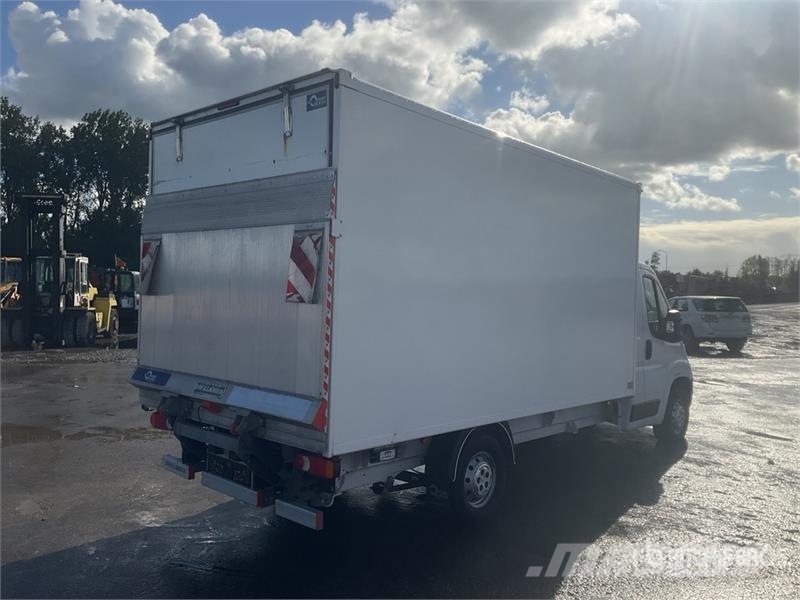 Opel Movano Cargo Van Preču pārvadāšanas furgoni