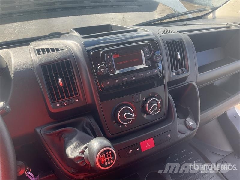 Opel Movano Cargo Van Preču pārvadāšanas furgoni