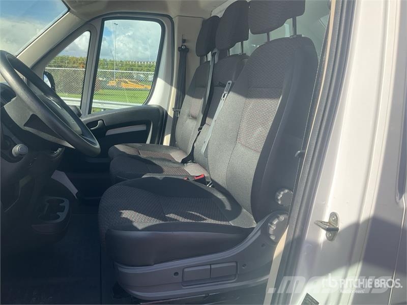 Opel Movano Cargo Van Preču pārvadāšanas furgoni