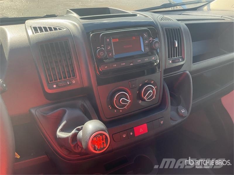 Opel Movano Cargo Van Preču pārvadāšanas furgoni