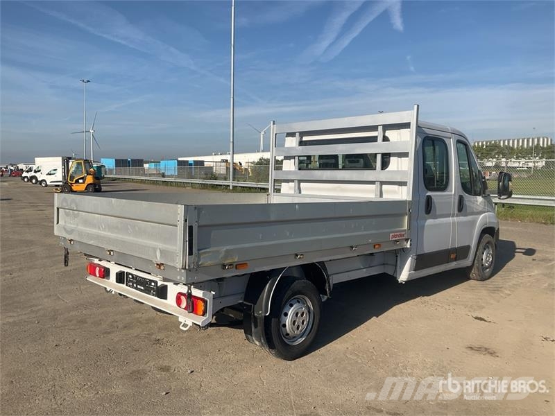 Opel Movano DOKA 4x2 Flatbed Truck (Inoperable) Kamioni sa otvorenim sandukom