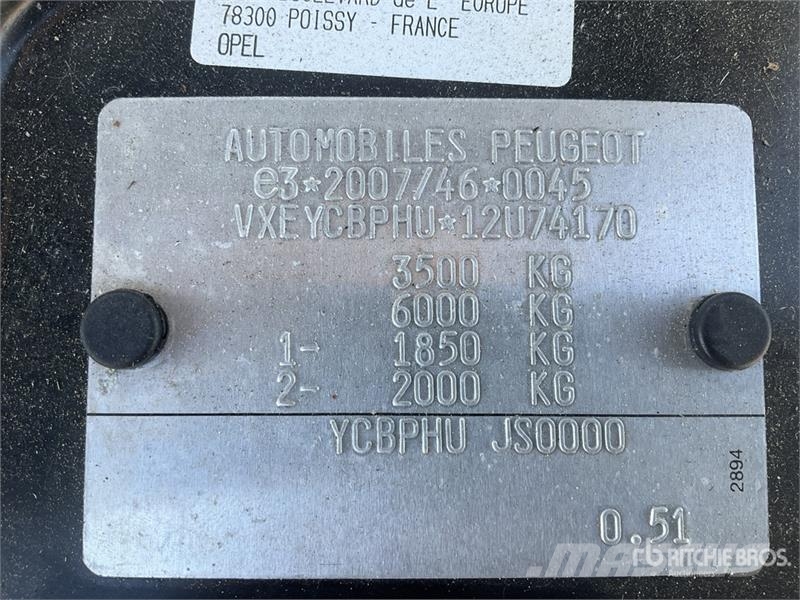 Opel Movano DOKA 4x2 Flatbed Truck (Inoperable) Kamioni sa otvorenim sandukom