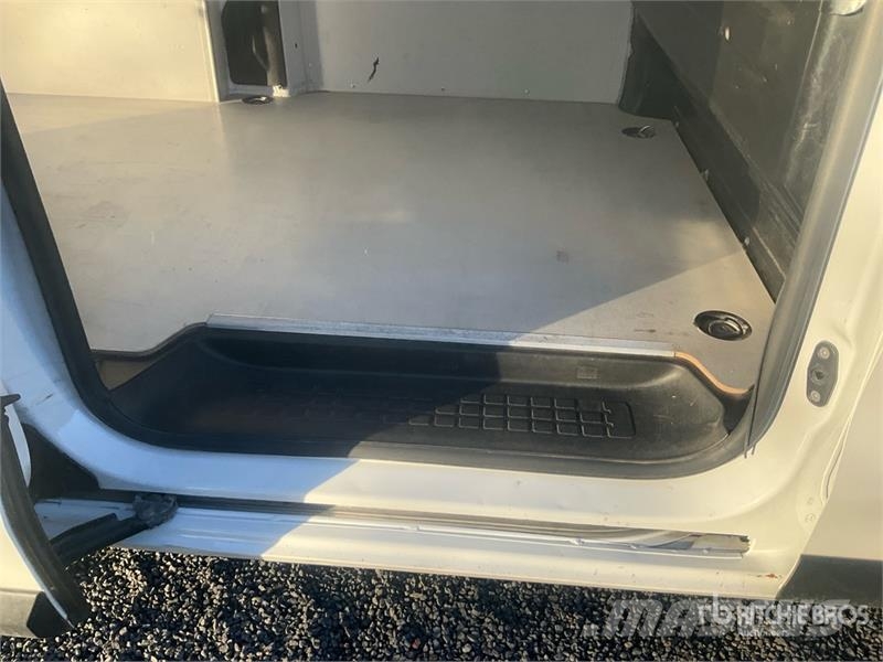 Opel Vivaro 1.5 75 KW KA L2H1 Selection Cargo Van (Inop Kaubikud