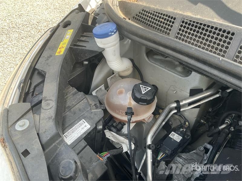 Opel Vivaro 1.5 75 KW KA L2H1 Selection Cargo Van (Inop شاحنة مقفلة