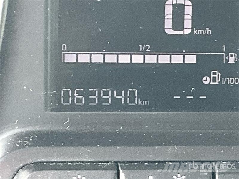 Opel Vivaro 1.5 75 KW KA L2H1 Selection Cargo Van (Inop شاحنة مقفلة