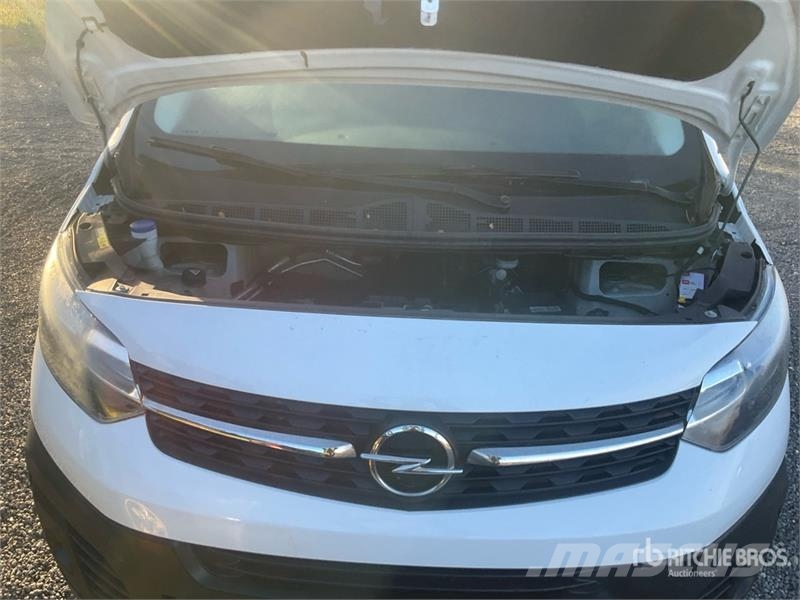 Opel Vivaro 1.5 75 KW KA L2H1 Selection Cargo Van (Inop Kaubikud