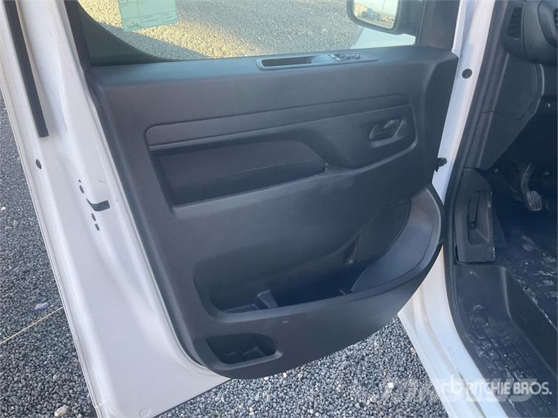 Opel Vivaro 1.5 75 KW KA L2H1 Selection Cargo Van (Inop Kaubikud