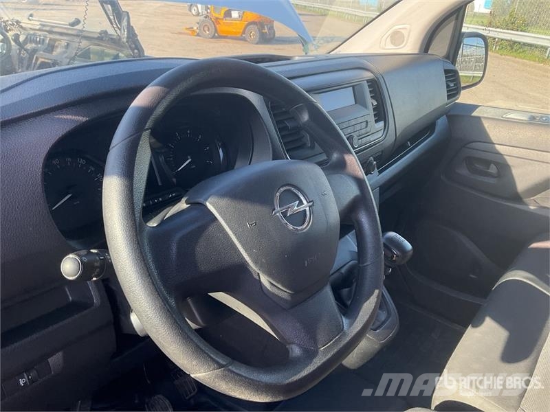 Opel Vivaro 1.5 Cargo Van Dostavna vozila / kombiji