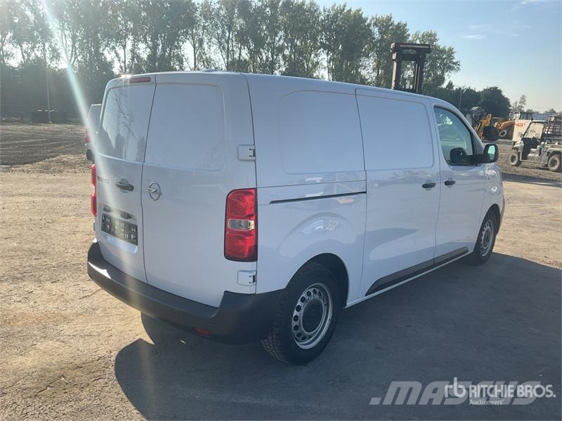 Opel Vivaro 1.5 Cargo Van Dostavna vozila / kombiji