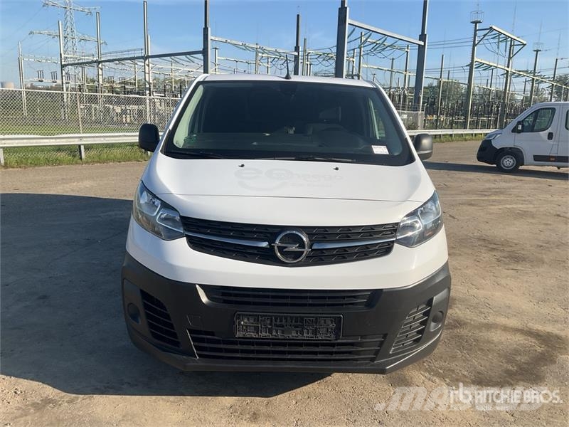 Opel Vivaro 1.5 Cargo Van Dostavna vozila / kombiji