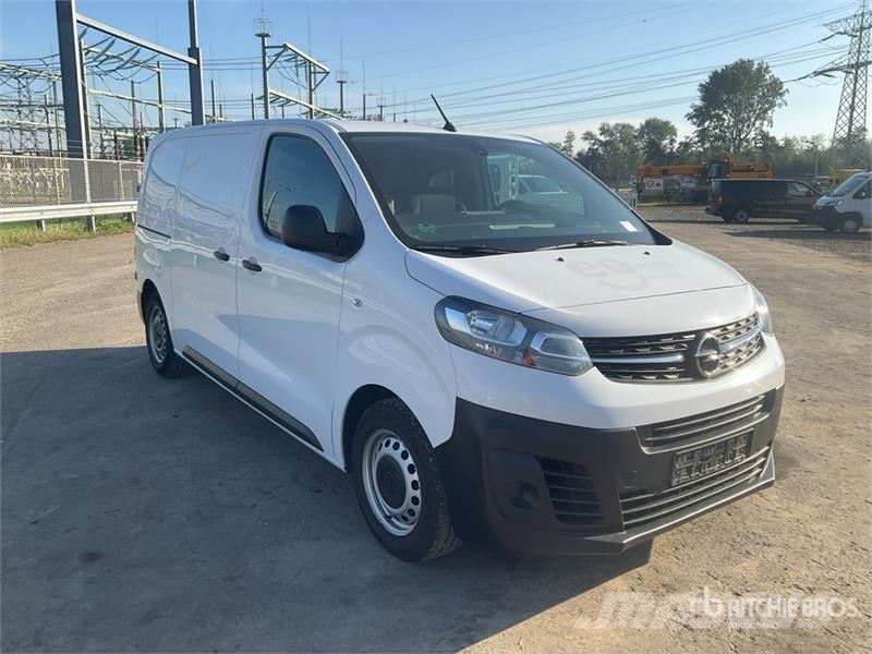 Opel Vivaro 1.5 Cargo Van Dostavna vozila / kombiji