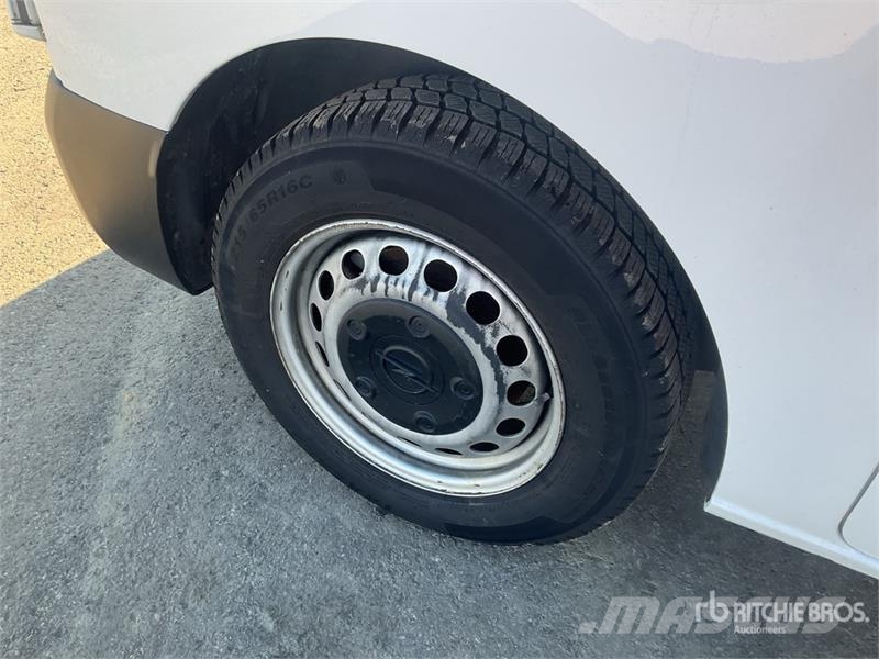 Opel Vivaro 1.5 Cargo Van Dostavna vozila / kombiji