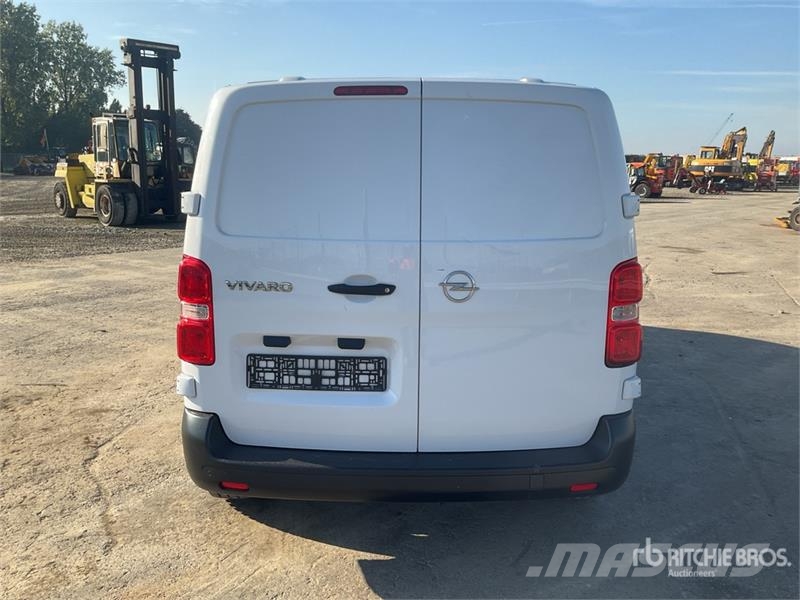 Opel Vivaro 1.5 Cargo Van Dostavna vozila / kombiji