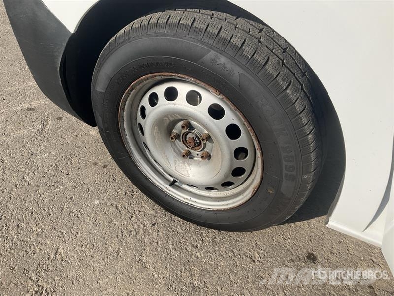 Opel Vivaro 1.5 KW KA L2H1 Selection Cargo Van Kaubikud