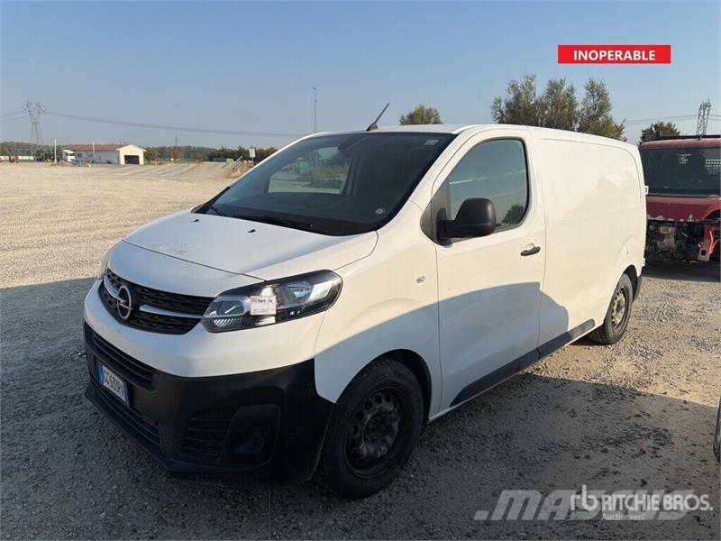 Opel Vivaro Cargo Van (Inoperable) Furgone chiuso