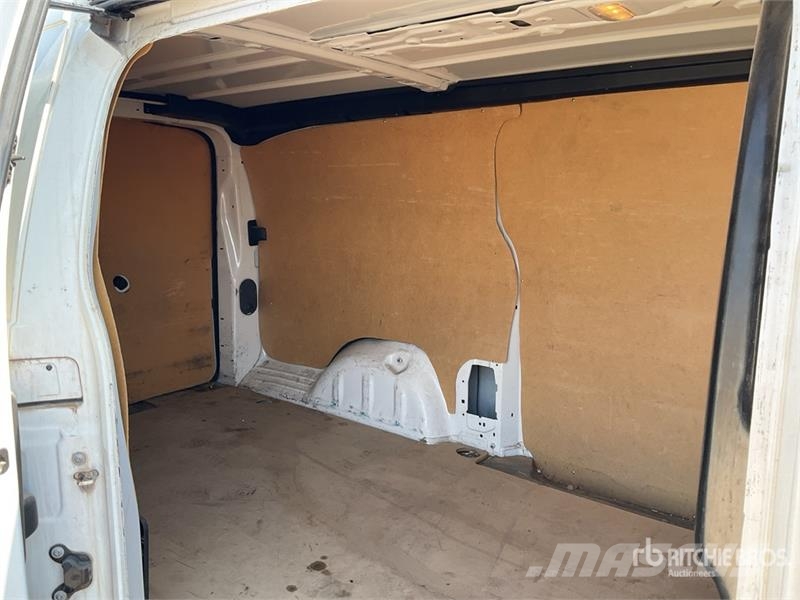 Opel Vivaro Cargo Van Panel vans
