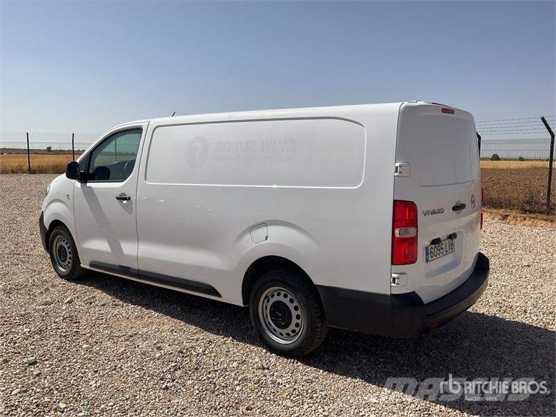 Opel Vivaro Cargo Van Panel vans