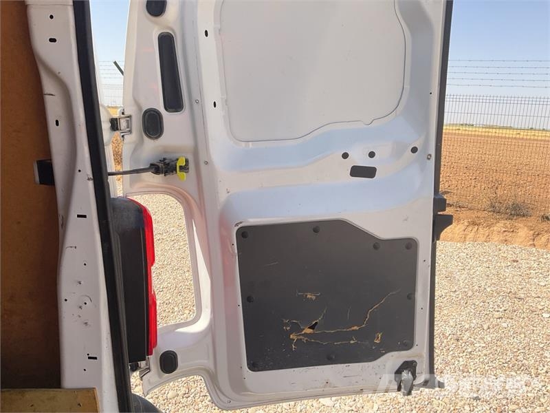 Opel Vivaro Cargo Van Panel vans