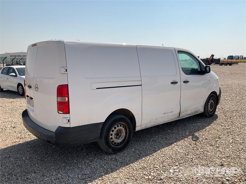 Opel Vivaro Cargo Van Panel vans
