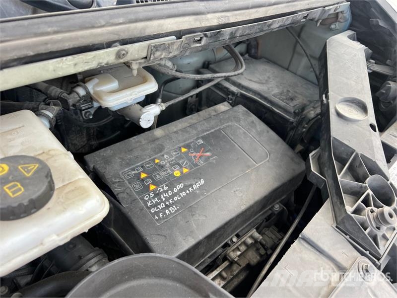 Opel Vivaro Passenger Van Panel vans