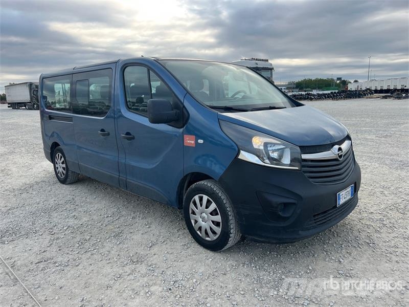 Opel Vivaro Passenger Van Panel vans