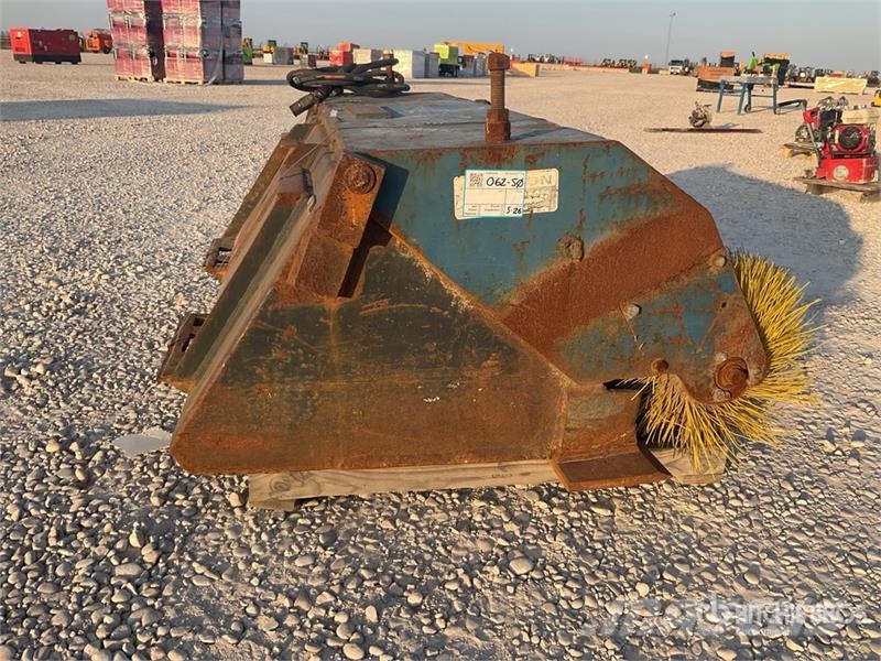 Optimal 03CB1550 Skid Steer Sweeper Cepillos
