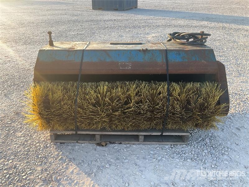 Optimal 03CB1550 Skid Steer Sweeper Cepillos
