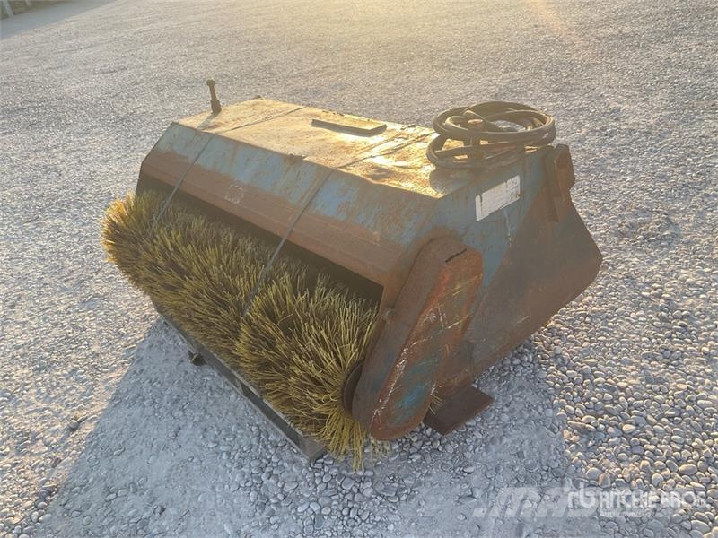 Optimal 03CB1550 Skid Steer Sweeper Cepillos