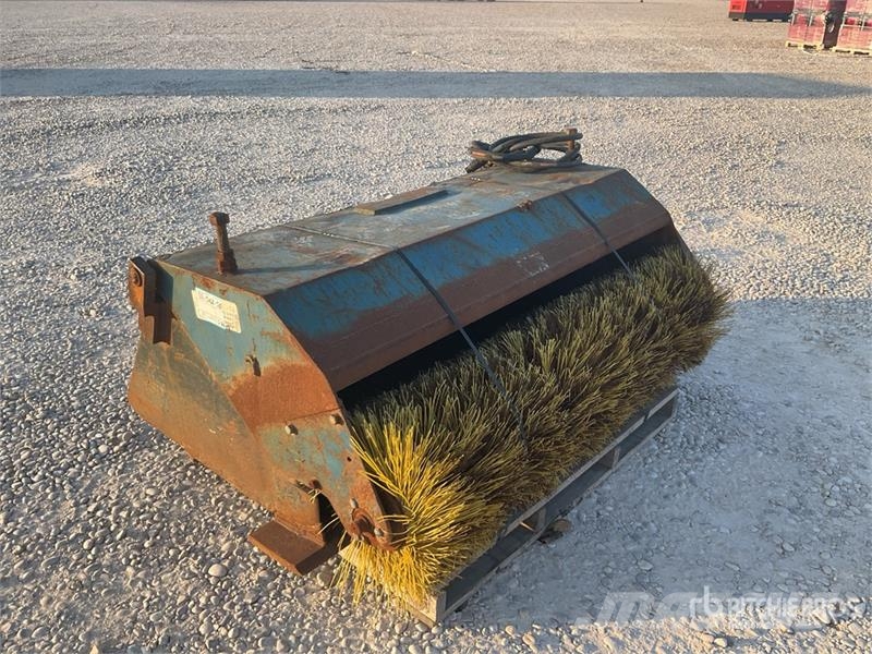 Optimal 03CB1550 Skid Steer Sweeper Cepillos