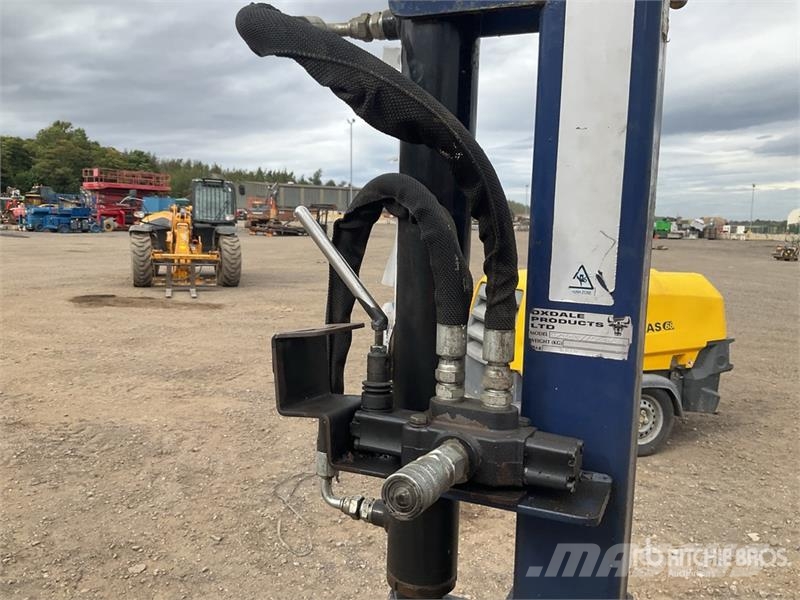 Oxdale Wood Splitter C/W JCB Power Pack Sekačky a rezačky dreva