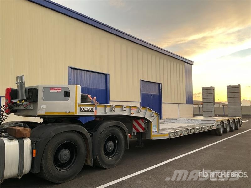 Ozgul Treyler LW429 70 ton Quad/A Extendable Lowboy Trai 低架裝載車