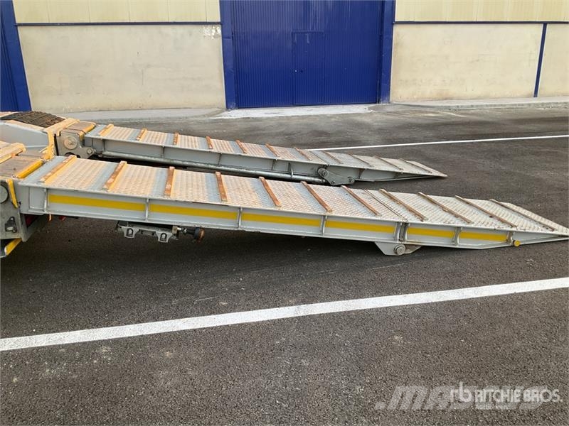 Ozgul Treyler LW429 70 ton Quad/A Extendable Lowboy Trai 低架裝載車