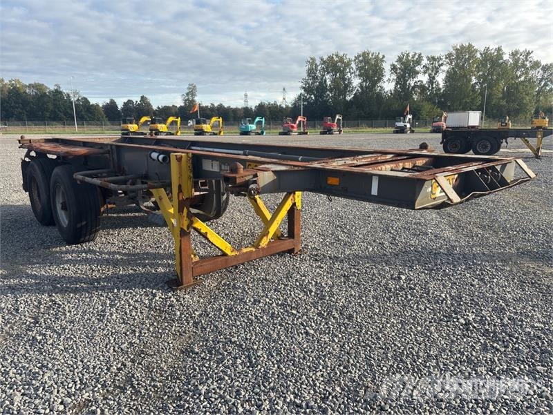 Pacton T/A Container Trailer (Inoperable) Container trailers