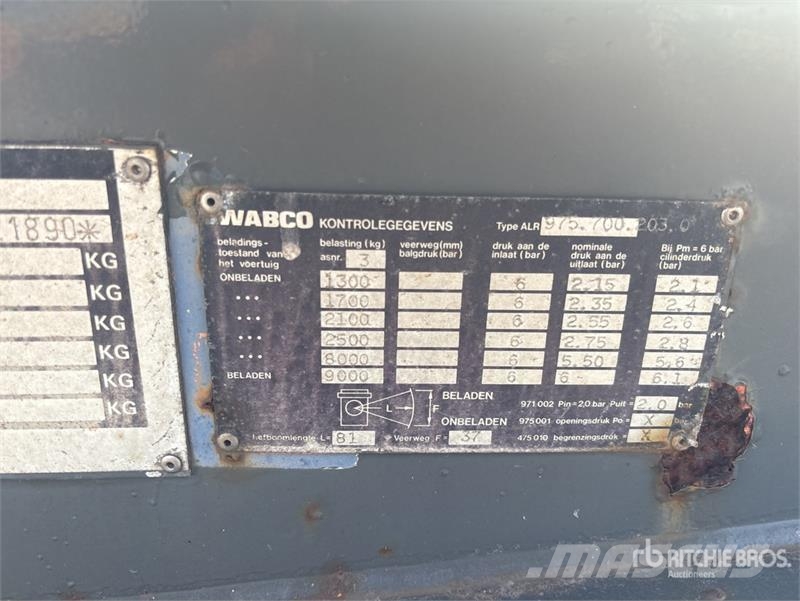 Pacton T/A Container Trailer (Inoperable) Container trailers