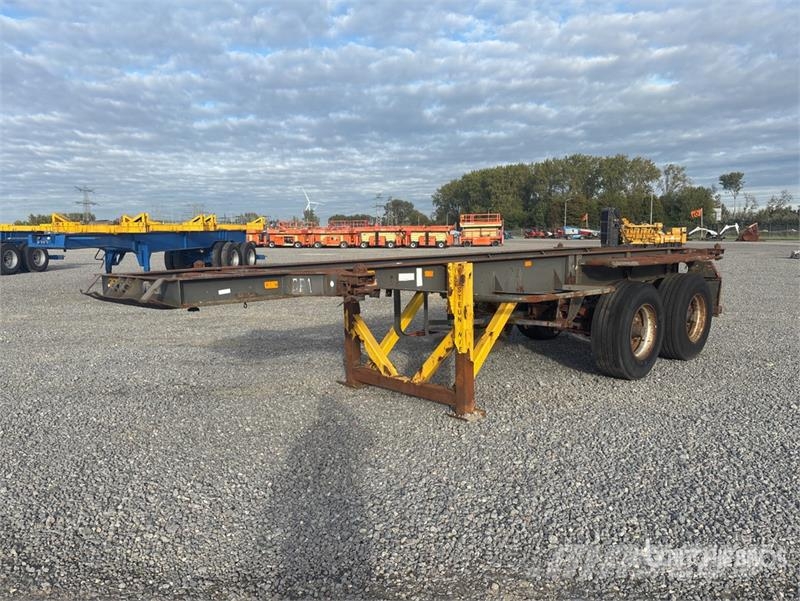 Pacton T/A Container Trailer (Inoperable) Container trailers