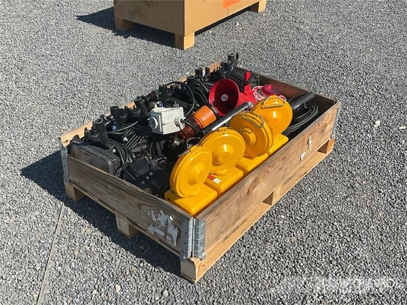  Pallet of Fire Brigade Work Lights Costruzioni - Altro