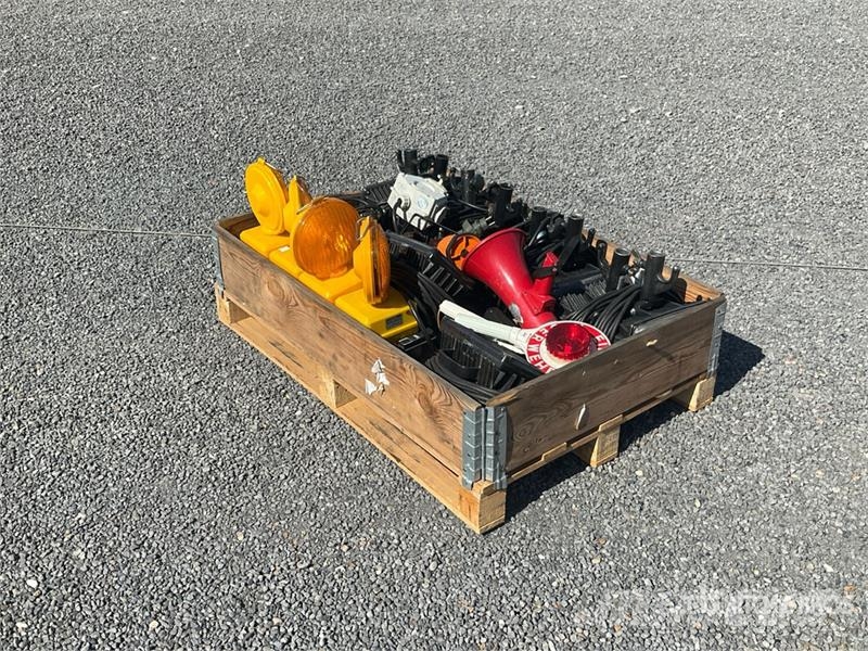  Pallet of Fire Brigade Work Lights Costruzioni - Altro
