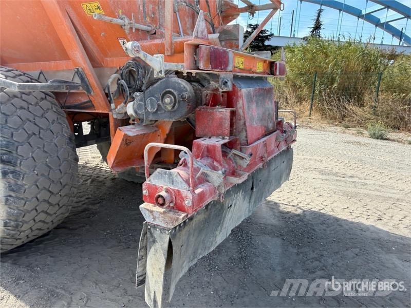 Panien P12E S/A Remorque Epandeur A Chaux 1 Essieu Spraye Farm machinery