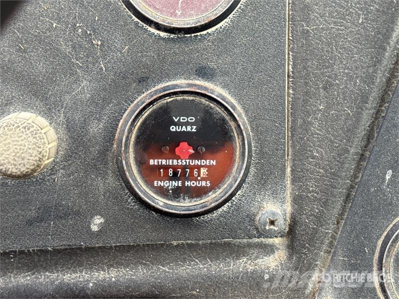 Panien P15 6x6 Camion Epandeur A Chaud Soil Stabilization Ostali kamioni
