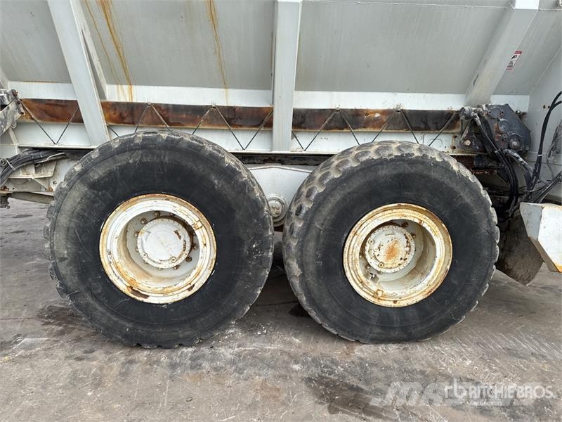 Panien P15 6x6 Camion Epandeur A Chaud Soil Stabilization Ostali kamioni