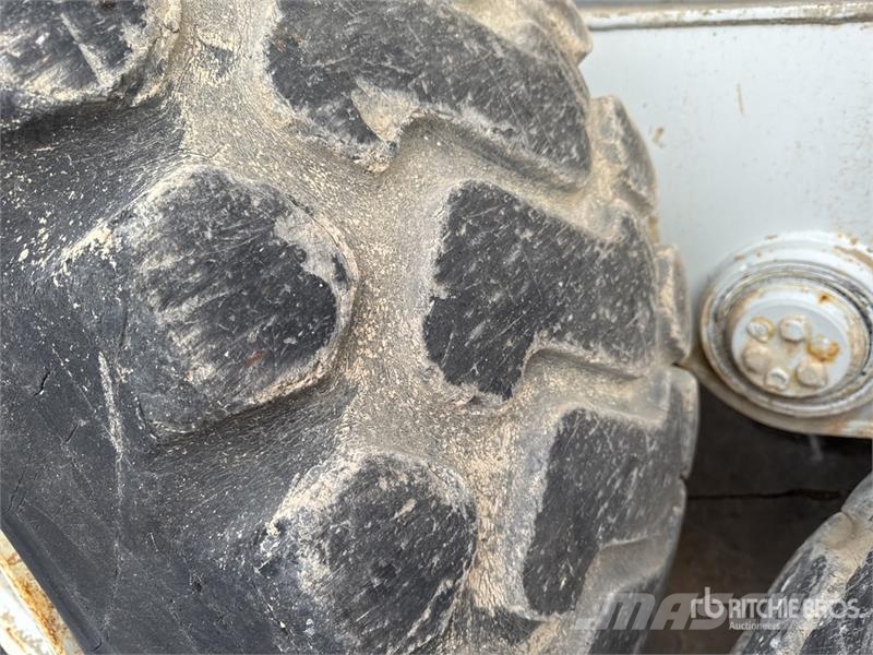 Panien P15 6x6 Camion Epandeur A Chaud Soil Stabilization Ostali kamioni