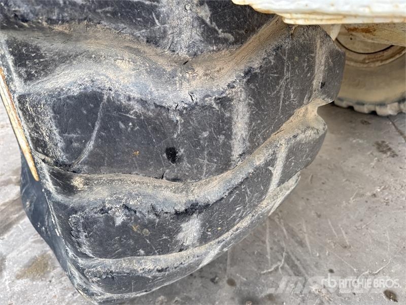 Panien P15 6x6 Camion Epandeur A Chaud Soil Stabilization Ostali kamioni