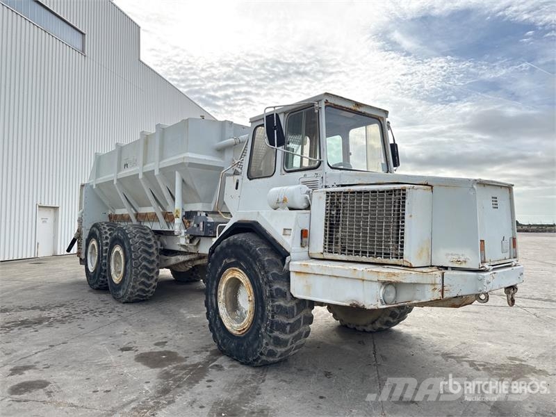 Panien P15 6x6 Camion Epandeur A Chaud Soil Stabilization Ostali kamioni