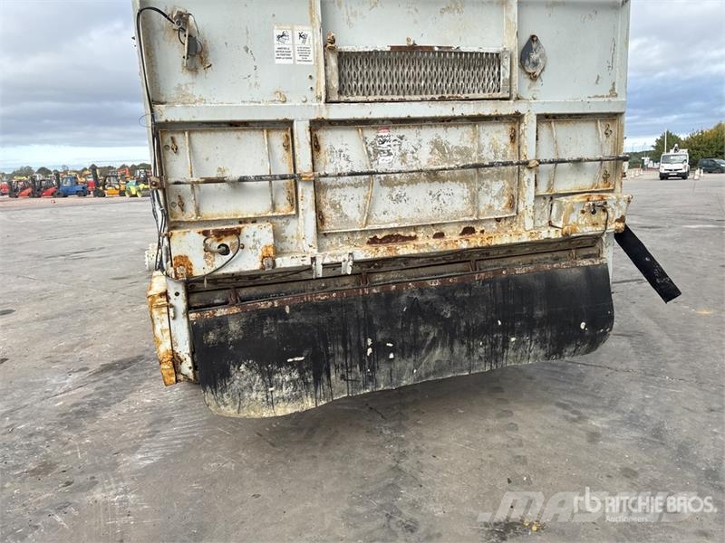 Panien P15 6x6 Camion Epandeur A Chaud Soil Stabilization Ostali kamioni