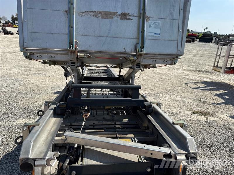 Paus Easy 18 WH-M Towable Lift Pótkocsira szerelt emelők és állványok