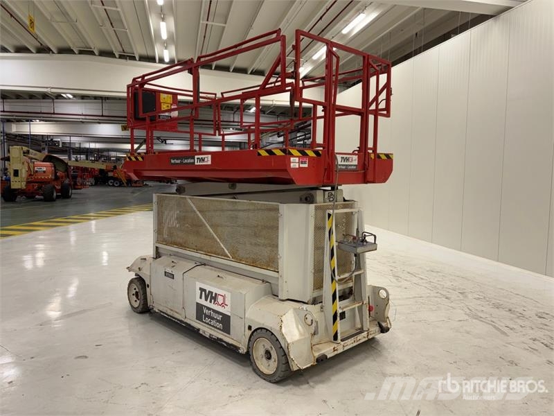 PB S151-16E Scissor Lift Scissor lifts
