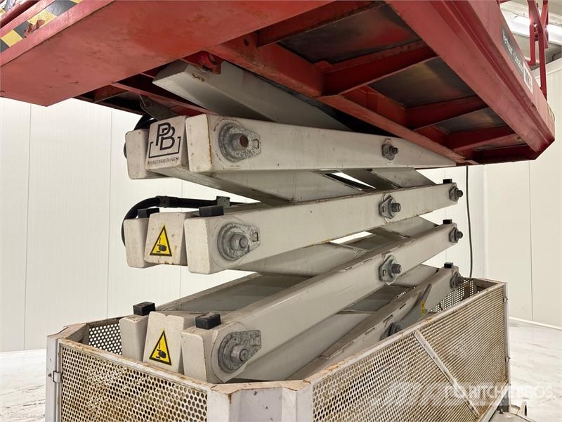 PB S151-16E Scissor Lift Scissor lifts