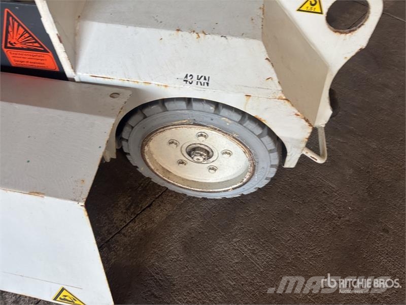 PB S171-16E Electric Scissor Lift Škarjaste dvižne ploščadi